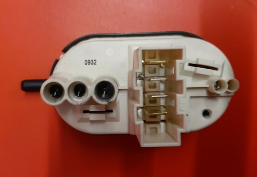 Waschmaschine BUSH WM1260TVEME Schalter Druck