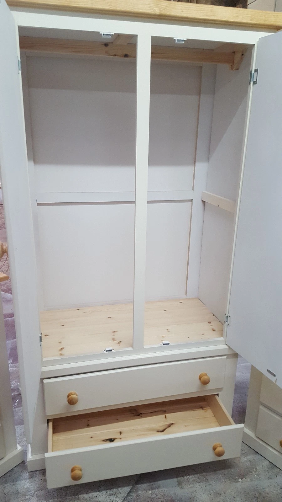 Picture 3 of 6