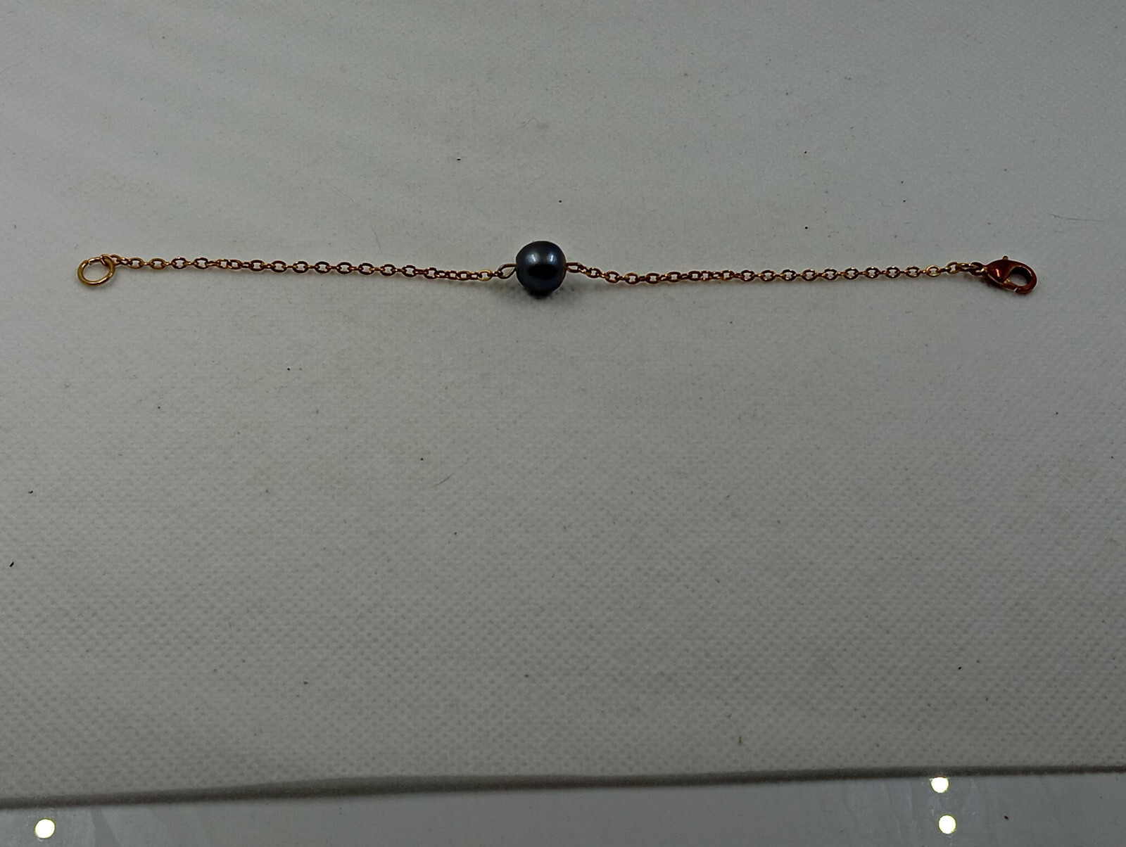 Bracelet perles noires de Tahiti pour sublimer vos tenues de soirée élégantes