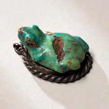 RARE HENRY CHEE DODGE FROG PENDANT