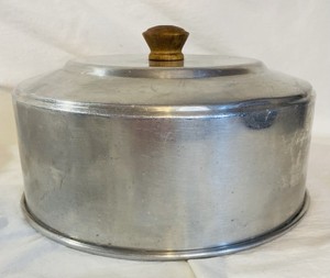 Vintage Aluminum Cake Lid Mid Century Dome Cover Wooden Knob Aluminum 10.5”