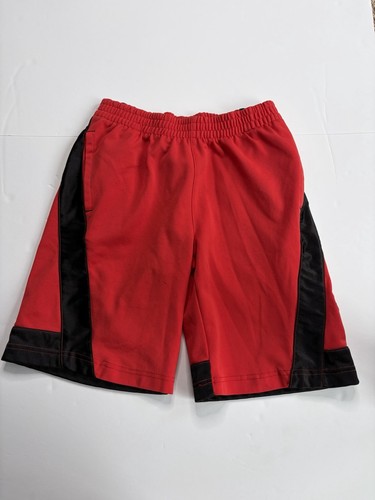 Chicago Bulls NBA Basketball Shorts Red & Black- Boys M (8)