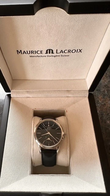 MAURICE LACROIX LES CLASSIQUES GRANDE DATE GMT 40 毫米瑞士自动黑色表盘 — 第 3/4 张图片