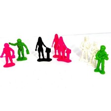 Vintage Plastic Space Alien Astronaut Figures Mixed Color Lot