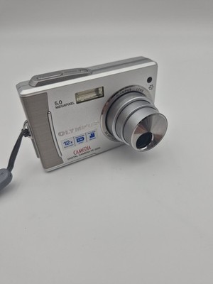 Olympus Camedia FE 5500 5.0 MP Digitalkamera Silber Kompakt mit OVP