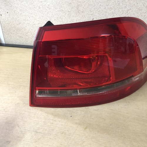 VW PASSAT ESTATE B7 (2010-2015) REAR LIGHT TAILLIGHT DRIVER RIGHT SIDE 3AF945096 - Picture 2 of 8