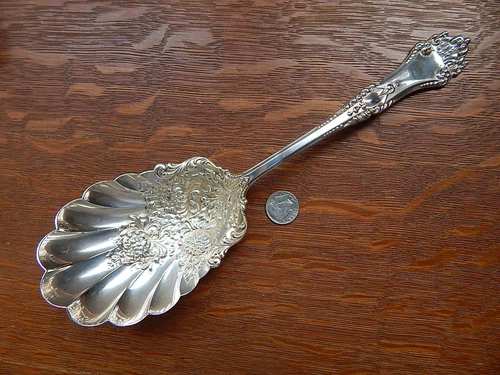 Antique La Touraine Chrysanthemum Reed & Barton Sterling Silver Berry 9 in Spoon