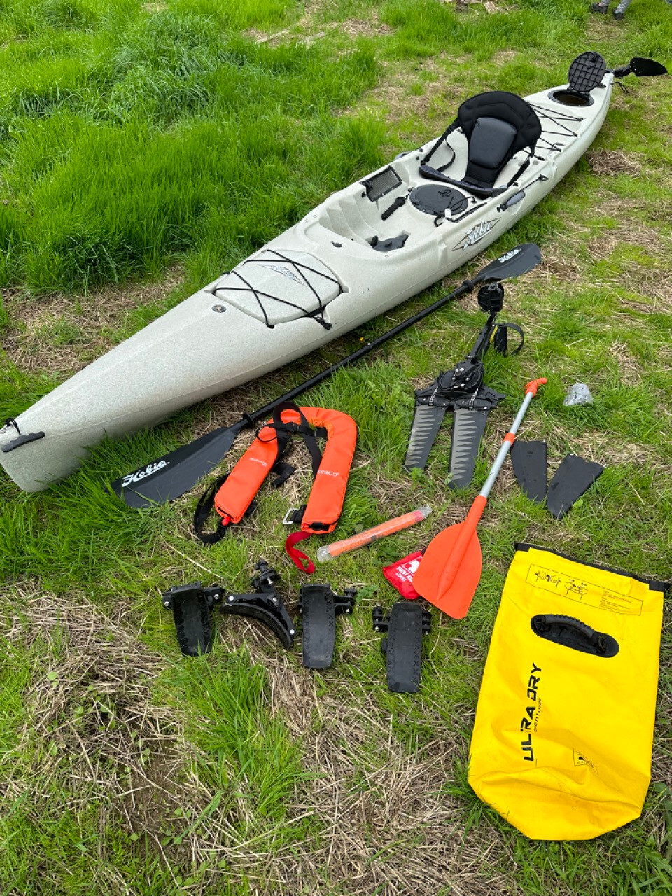 Hobie Mirage Fishing Sea Kayak 16ft. Lots of Accessories. Free Delivery