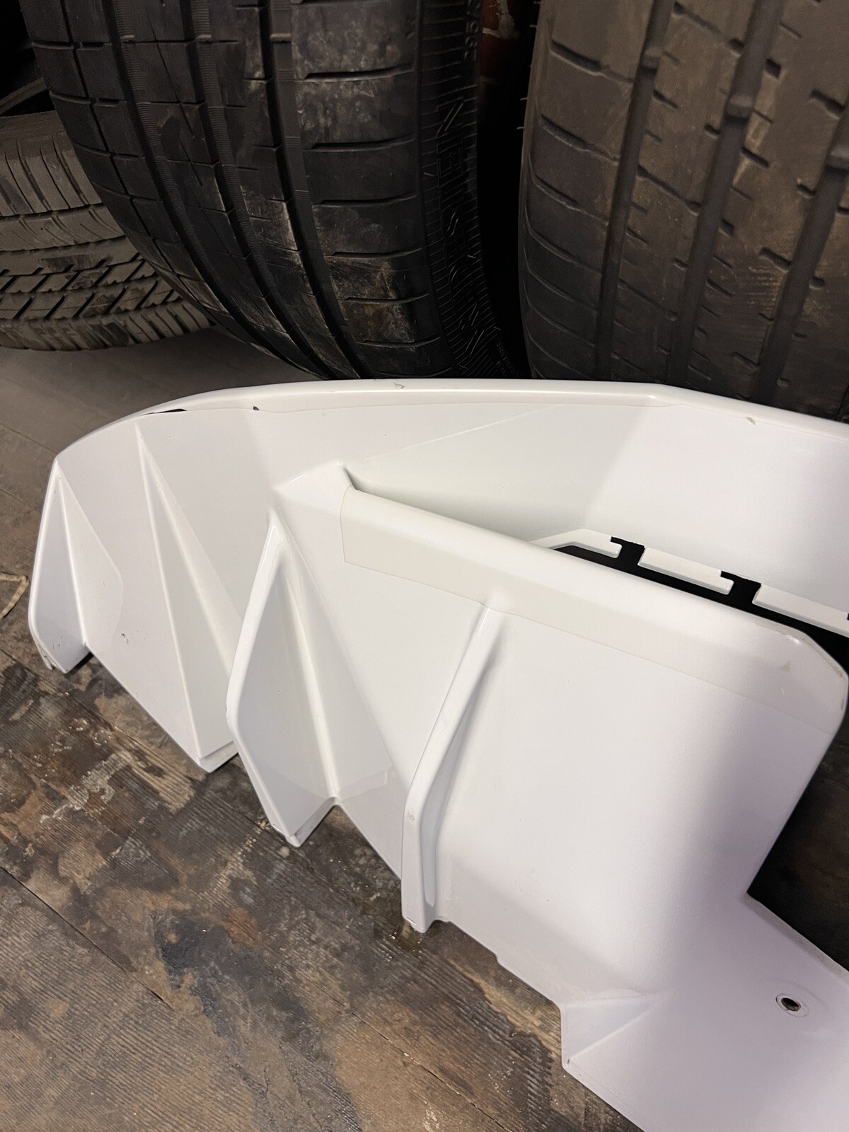 LAMBORGHINI AVENTADOR LP700 OEM factory REAR BUMPER DIFFUSER 470 807 539 B