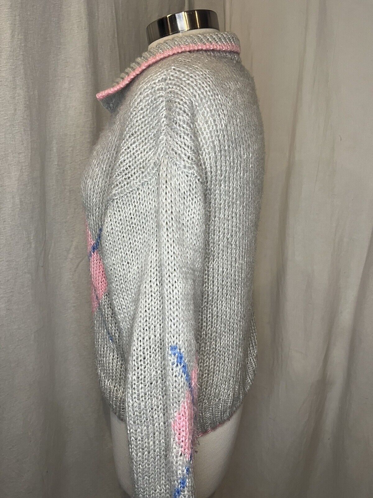 EVIAN II Knitted by Hand Women's Sweater Size M L… - image 3