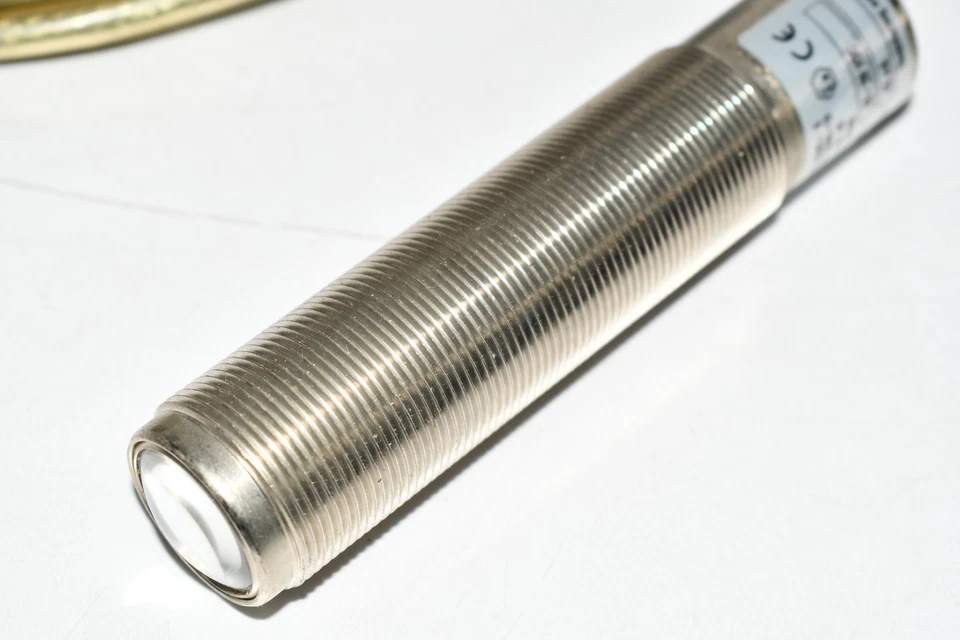 NEW Tippkemper-matrix ILD-201-S-024-14 Photoelectric Sensor 20-28 vdc - Image 3 of 4