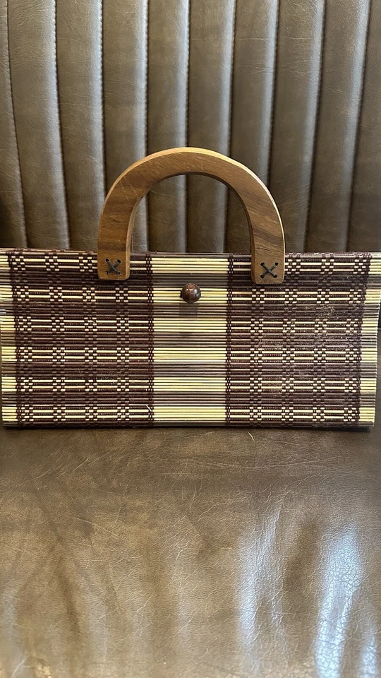 Cartera rectangular de bambú plegable vintage Foto 3 de 4