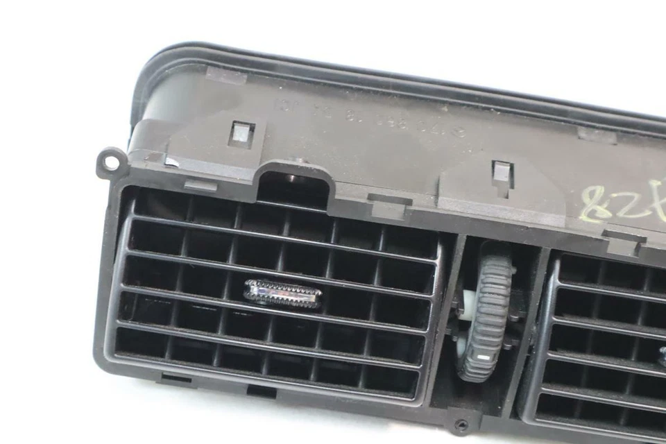 01-04 Mercedes SLK320 SLK320 Conjunto de ventilación de calentador de aire acondicionado central negro Foto 2 de 4