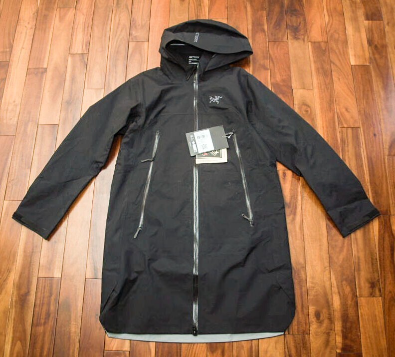 **NUOVO CON ETICHETTE** Cappotto donna Arc'teryx Beta Small Nero X000009096