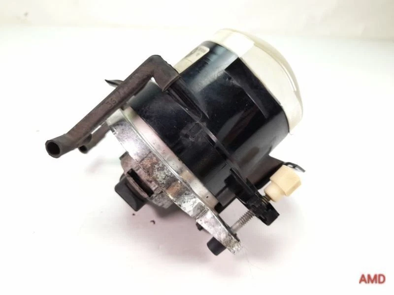 Luz antiniebla del conductor izquierdo BMW 525xi 525i 530i 530xi E60 2006 OEM 63176910791 Foto 2 de 4