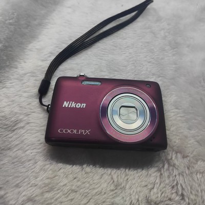 Nikon COOLPIX S4100 Digital Camera with 14.0 MP 5X Optical Zoom w/Charger Purple