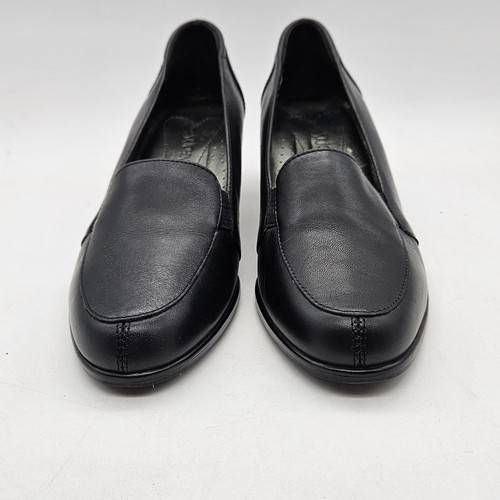 St. John's Bay Laofers Woman's Size 6M Black Block Heel Slip On Shoes - Picture 8 of 15