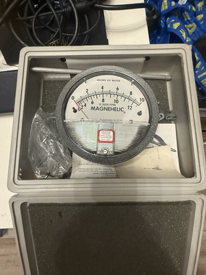 #ad #ad Dwyer Magnehelic Differential Pressure Gauge – HVAC Test Instrument Case $125.00