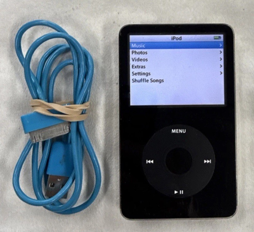 Apple iPod 第5世代30GB A1136 ブラック Apple iPod Classic A1136 (5th Gen) 30GB - Black - FREE