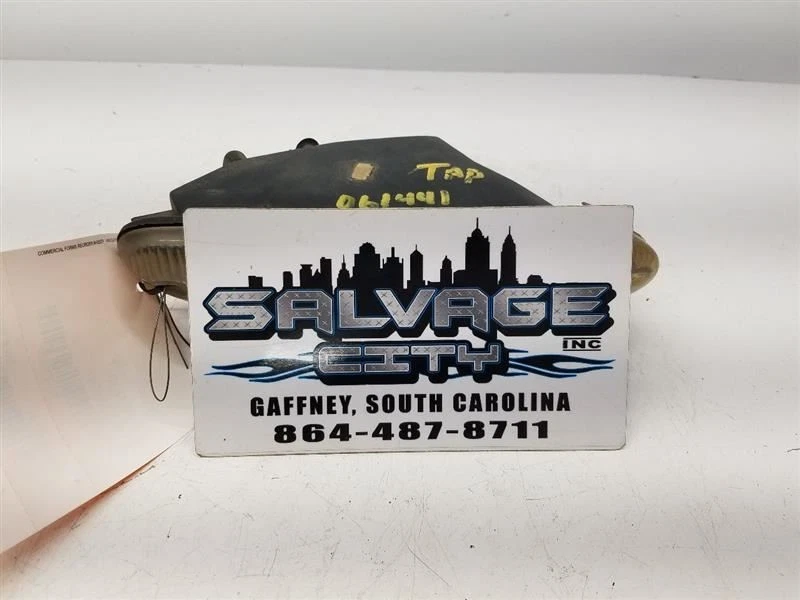 Parachoques antiniebla montado en la esquina/luz de estacionamiento para pasajeros para 95-00 CIRRUS 205820 Foto 2 de 4