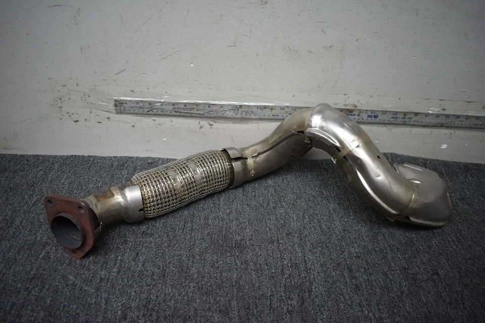 TUBO DE ESCAPE FERRARI SCUDERIA FÁBRICA OEM Foto 4 de 4