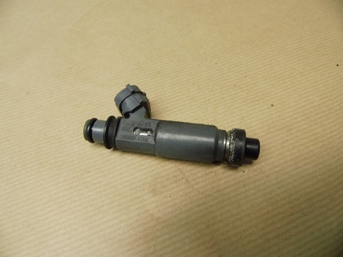 Einspritzdüse 1,5 1955003110 Mazda 323 323F und 323S (Typ:BJ)