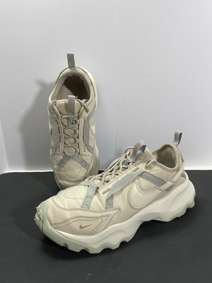 Nike Shoes Women 9.5 DD9682-102 Running Light Orewood Taupe Sneakers Trainers