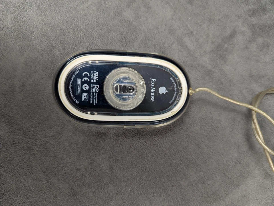 Vintage Apple Pro Mouse M5769 USB Wired Optical Mac Computer Accessory 2000s - Image 4 of 4