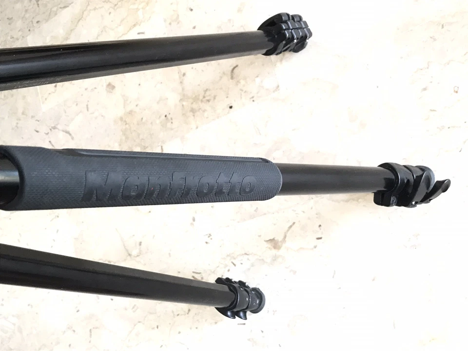 Trépied MANFROTTO 290 Dual MT290DUA3 Alu 3 Sections avec 90° Colonne - Photo 4/4