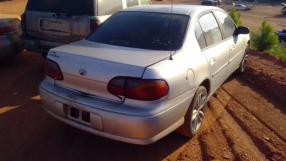 Faro pasajero VIN N 4º dígito clásico compatible con 97-05 MALIBU 256631 Foto 4 de 4