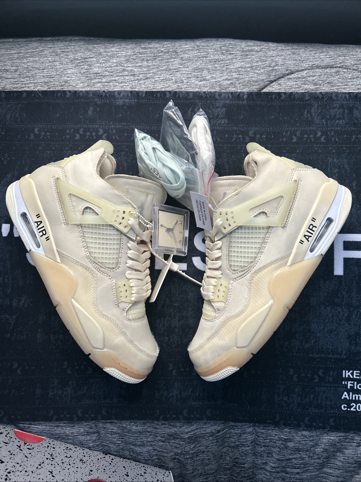 Air Jordan 4 Retro Off-White Sail Men's US 8.5/Women's US 10