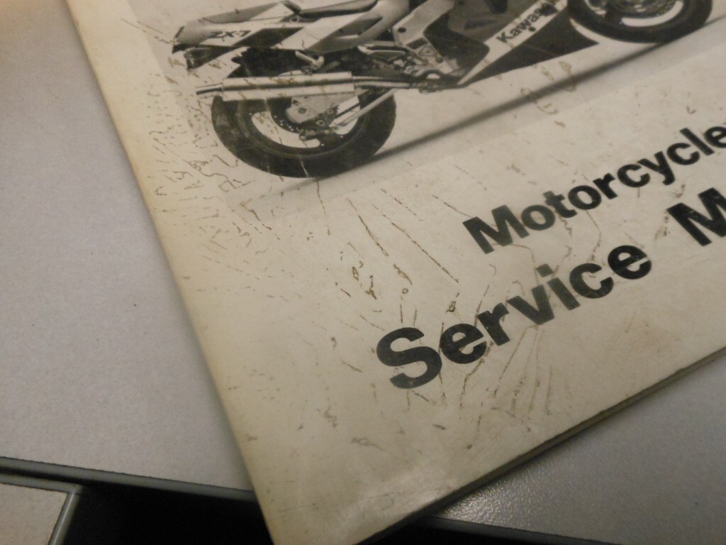 r  Kawasaki Factory Motorcycle Service Manual 89 Ninja ZX-7 ZXR
