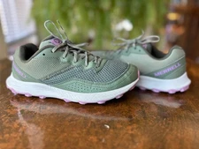 Merrell Mercari Women's Hiking Shoes size 7.5
