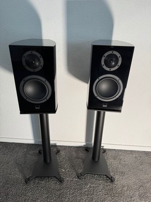 Gauder Akustik Capello 40 High End Kompaktlautsprecher in schwarz aus Demo