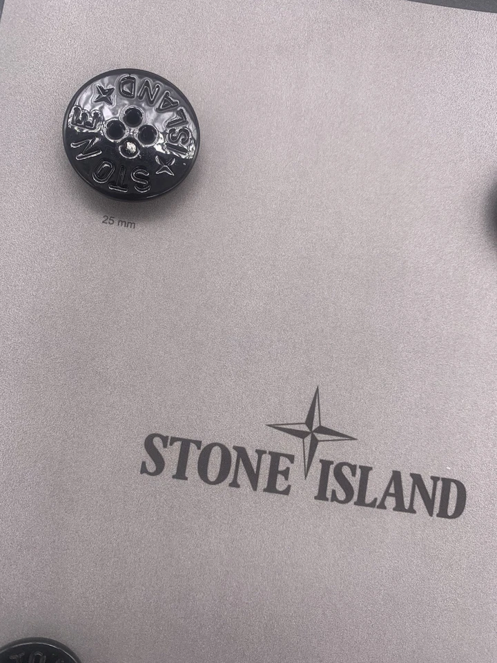 BOTTONI METALLO STONE ISLAND NERI VARIE MISURE DISPONIBILI, NUOVI!!!! - Bild 2 von 4