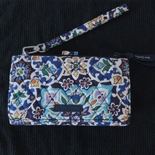 Vera Bradley Quilted Floral Blue Multi Folding Wristlet Wallet