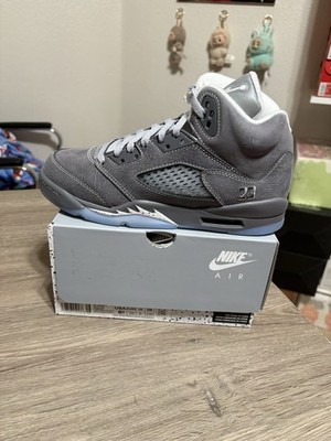 Size 6.5Y / 8W - Nike Air Jordan 5 Retro Wolf Grey 2026 (SHIPS ASAP!)