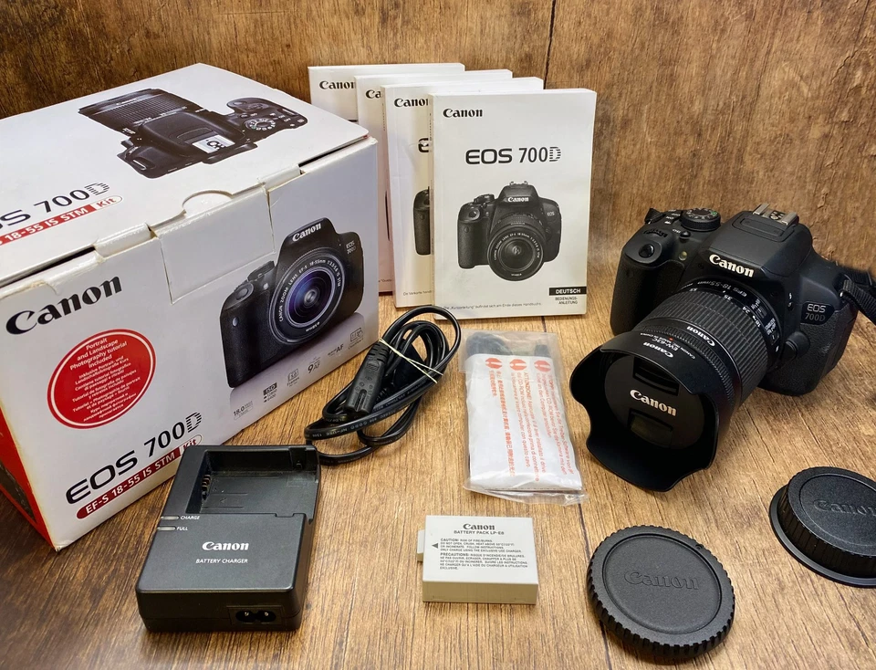 💥Canon EOS 700D FULL-HD DSLR + EF-S 18-55mm 1:3.5-5.6 IS STM nur 7.065 Klicks💥 - Bild 2 von 4