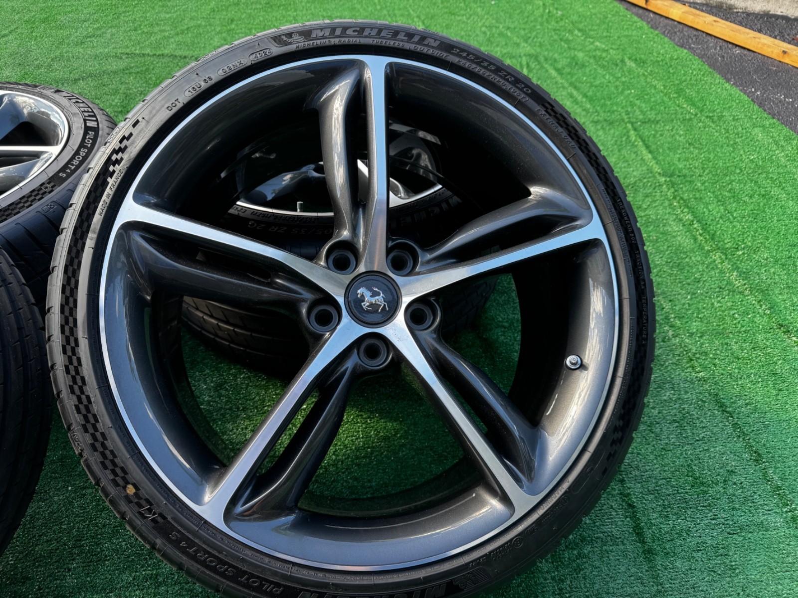 Ferrari 296 Wheels Set