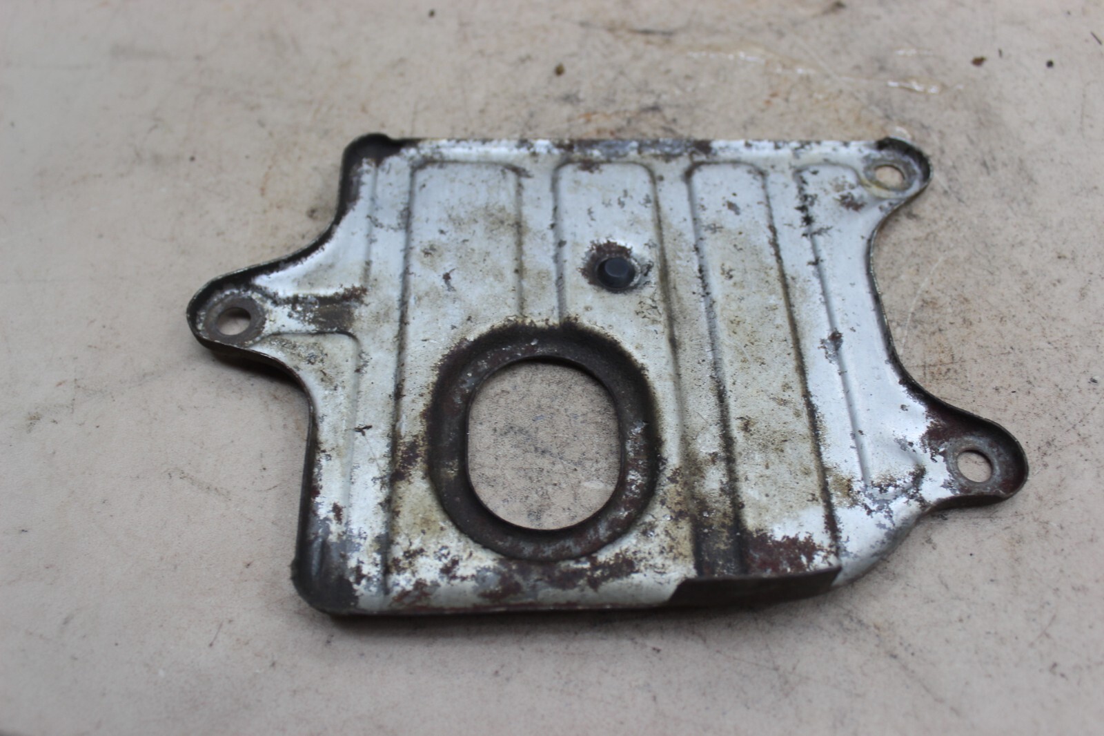 Honda G200 MultiPurpose Engine Cover Plate OEM สำนักงานสิทธิประโยชน์ มหาวิทยาลัยรังสิต