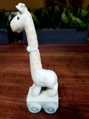 Figurine girafe Precious Moments « Keep Looking Up » série train 6e anniversaire. - Photo 1 sur 4