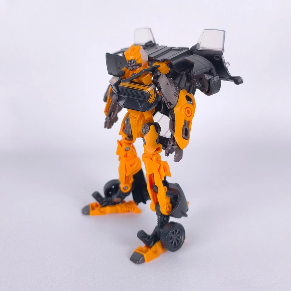 Transformers High Octane Bumblebee AOE Deluxe Class - No Missile - Image 2 of 4