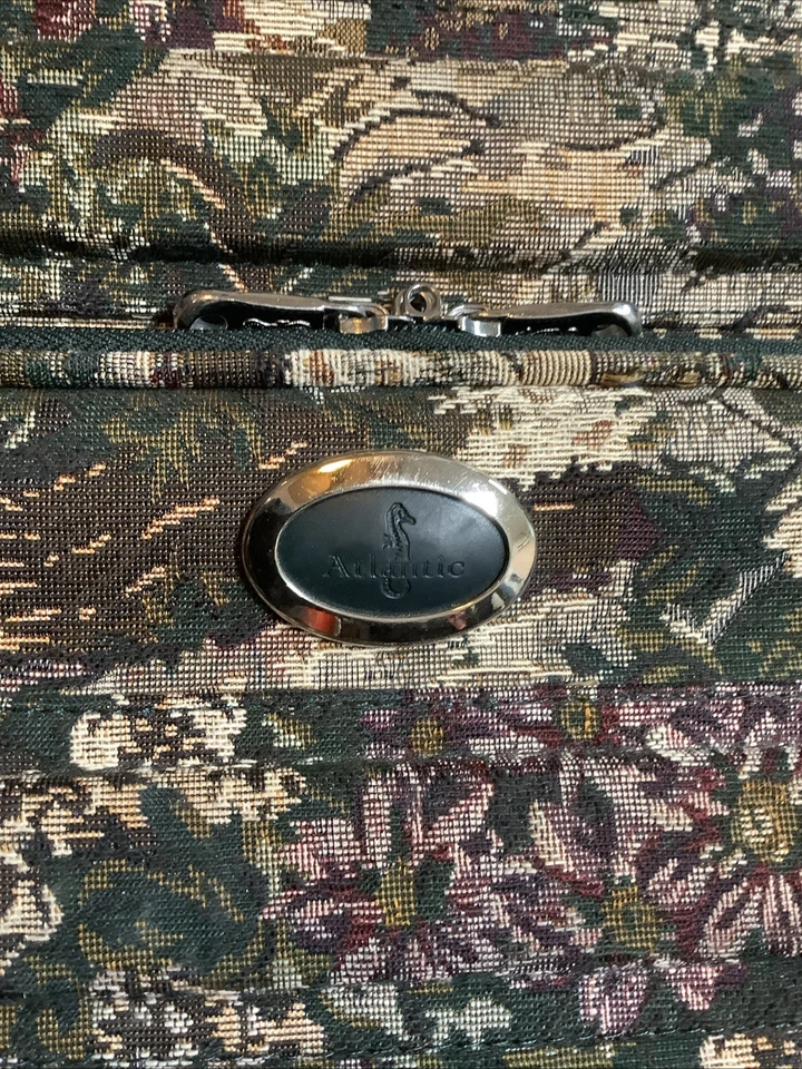 Vintage Atlantic Suitcase Green Floral. Telescoping With Wheels. 25” Tall. - Image 2 of 4