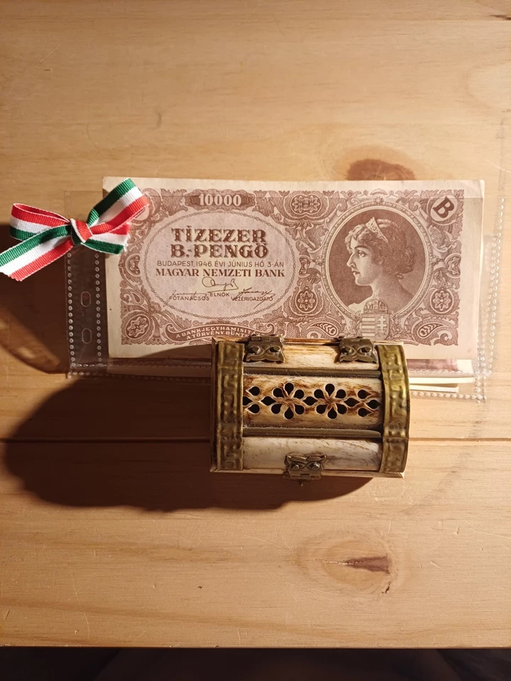 10-100-1. MILLIO [B] EF / BANKNOTE FROM HUNGARY 1946 PICK Brilliant LUCK 3 Piece - Image 3 of 3