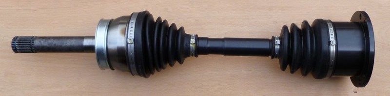 Cardan avant haute résistance pour Nissan Pathfinder II qualité origine