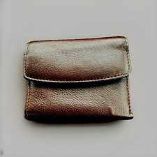 BUXTON Leather Brown Bi Fold Wallet Credit Cards Kislock Coin Purse NWT  32