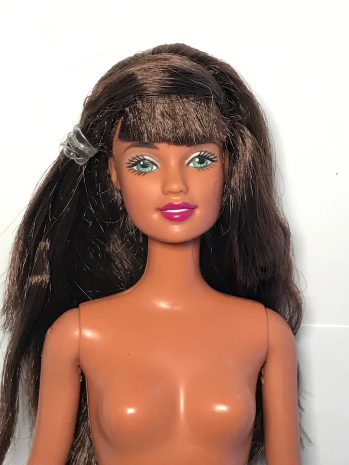 裸体芭比娃娃 2000 Surf City Teresa 黑发绿眼睛 #28419 娃娃 独一无二 — 第 2/4 张图片