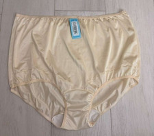 NWT Dixie Belle Vintage Nylon Panties Sz 11 Beige Scalloped Leg Style 719