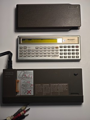 Sharp PC-1211 Pocket Computer + CE-121 Cassette Interface Vintage Bastlergerät