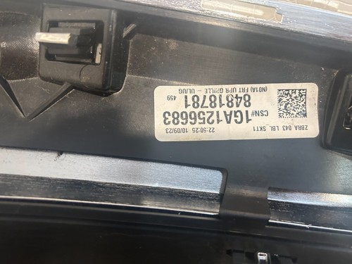 OEM 2020-2022 GMC ACADIA DENALI FRONT UPPER GRILLE GRILL 84818781 - Picture 7 of 14